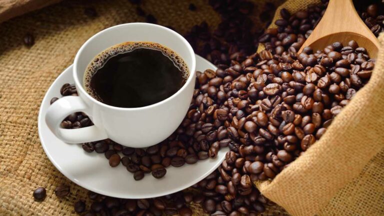 Saiba como escolher a xícara de café ideal