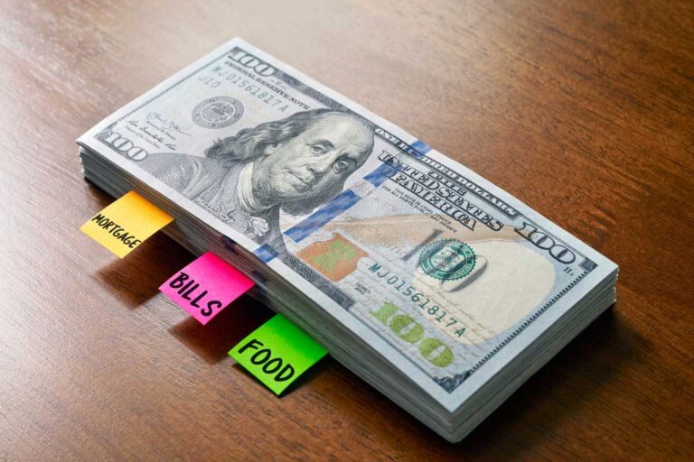 Despesas mensais: dicas para controlar e economizar