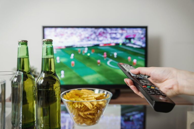 Entre experiência digital e praticidade: o que os usuários observam antes de escolher plataformas de transmissão online